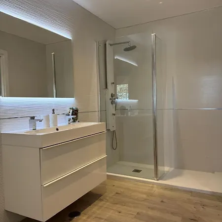 Semesterbostad Stylish Retreat Sea View