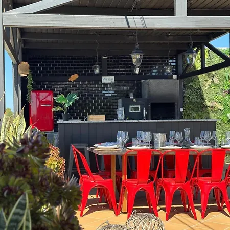 Stylish Retreat Sea View Semesterbostad São Brás de Alportel