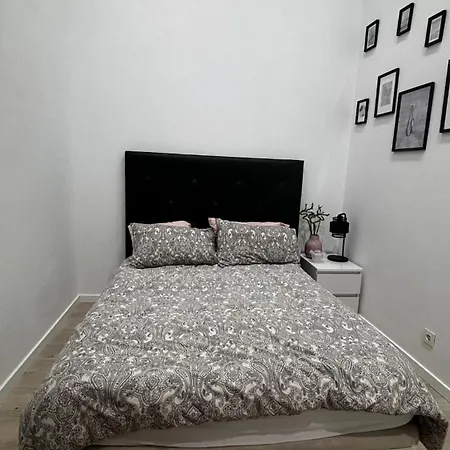 Stylish Retreat Sea View Semesterbostad